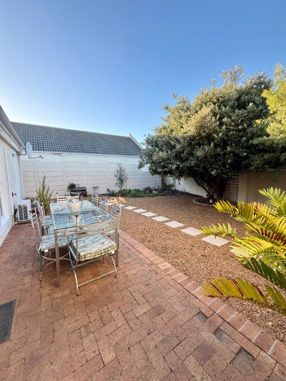 To Let 3 Bedroom Property for Rent in Sunningdale Western Cape